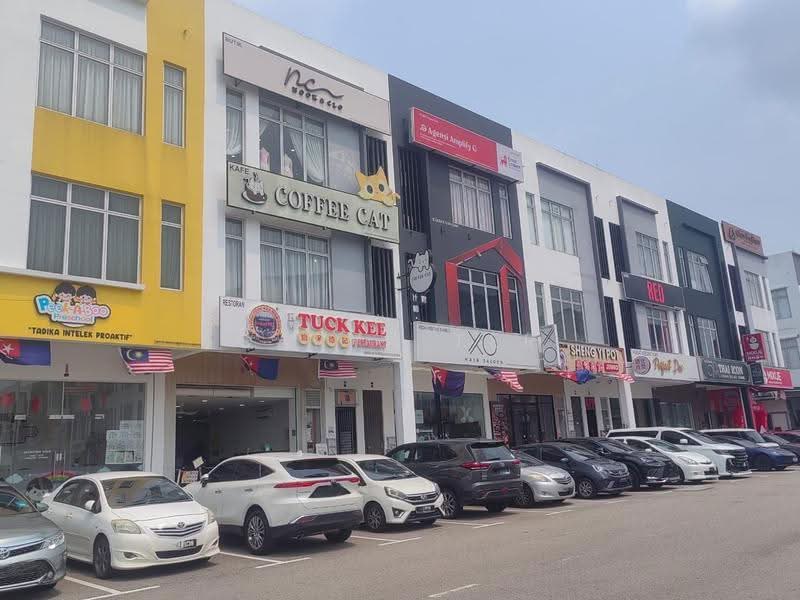 Shop for Rent in Austin Crest (Johor Bahru) - Caryn Ter - Exterior - PropertyGuru.com.my