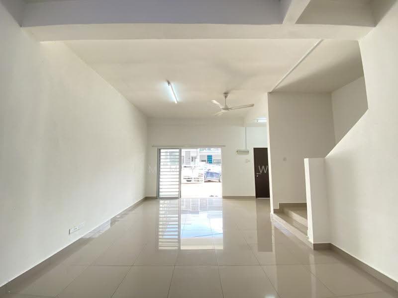 Rumah Teres 2-Tingkat untuk Disewa di Bentong (Pahang) - Jimmy Low - Living Room - PropertyGuru.com.my