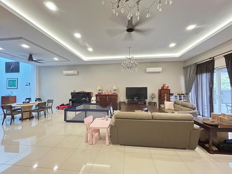 Terraced House for Sale in Temasya Glenmarie (Glenmarie) - Lai YK - Living Room - PropertyGuru.com.my