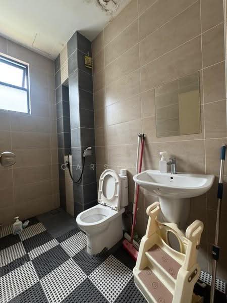 Rumah Berkembar untuk Dijual di Taman Desa Tebrau (Tebrau) - Carson . - Bathroom - PropertyGuru.com.my