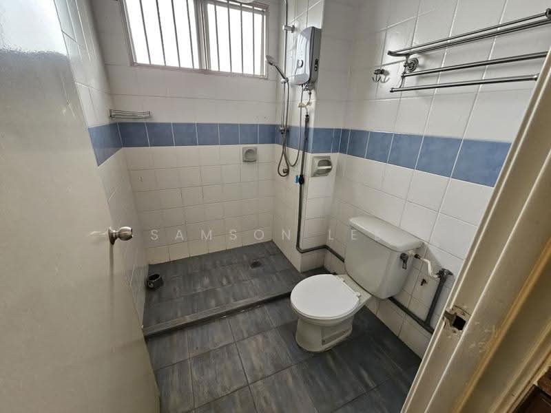 Rumah Teres 2-Tingkat untuk Dijual di Kota Kemuning (Shah Alam) - Samson Lee - Bathroom - PropertyGuru.com.my