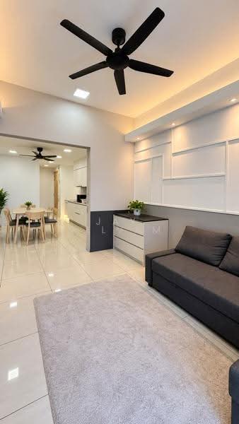 Kediaman Servis untuk Disewa di The Sentral Suites - Jay Selvam - Living Room - PropertyGuru.com.my