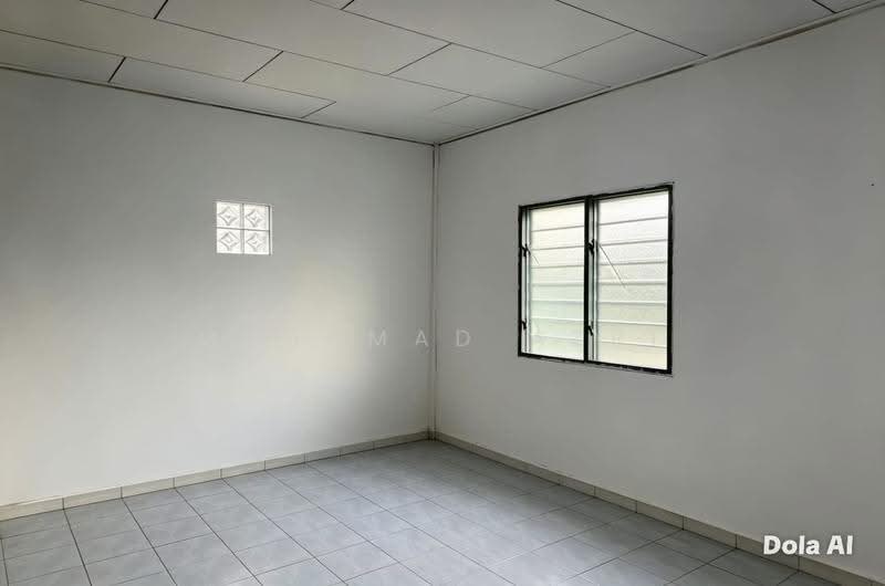 Rumah Teres 2-Tingkat untuk Dijual di Taman Kobena (Tampoi) - MUHAMAD AZRI - Interior - PropertyGuru.com.my