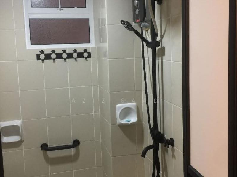 Pangsapuri untuk Disewa di Alam Budiman (Sri Budiman) - Aziz Saad - Bathroom - PropertyGuru.com.my