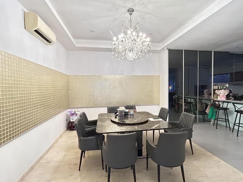 Bungalow House for Sale in Seksyen U1 (Glenmarie) - Lai YK - Dining Room - PropertyGuru.com.my