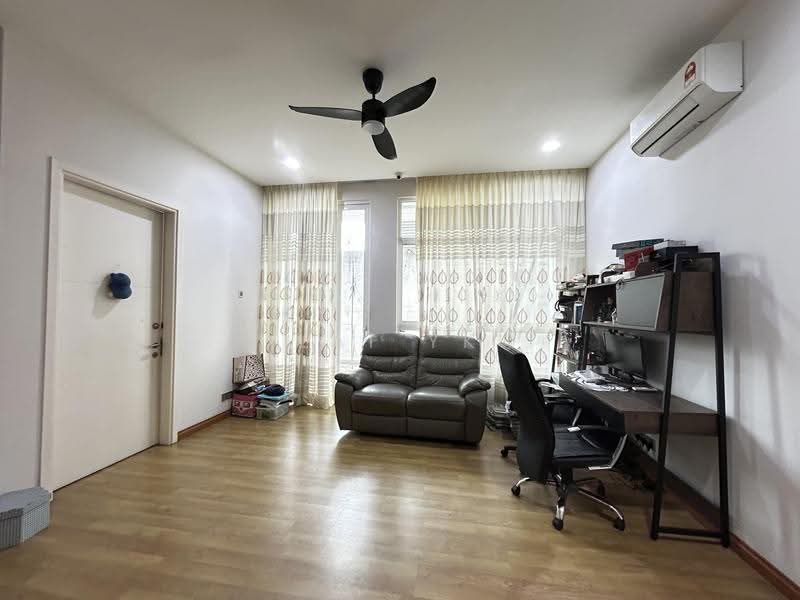 Bungalow House for Sale in Seksyen U1 (Glenmarie) - Lai YK - Living Room - PropertyGuru.com.my