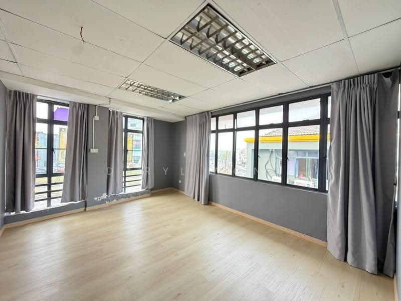 Shop / Office for Rent in Subang (Selangor) - Daryl Wong - Interior - PropertyGuru.com.my