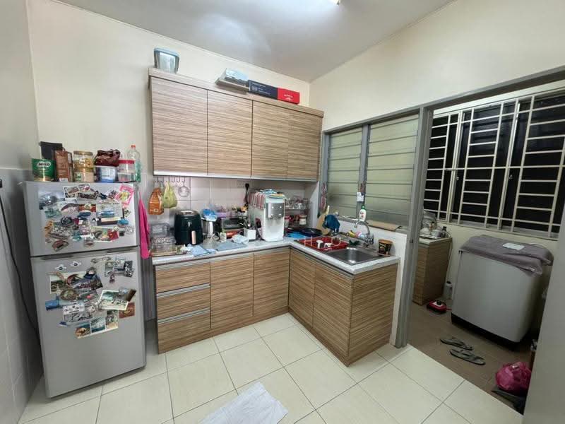 Kondominium untuk Dijual di Platinum Lake PV 12 - ZX KHO - Kitchen - PropertyGuru.com.my