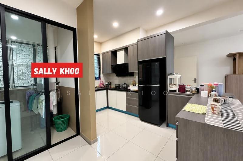 Condominium for Sale at Skyview Residence - Sally Khoo - Kitchen - PropertyGuru.com.my