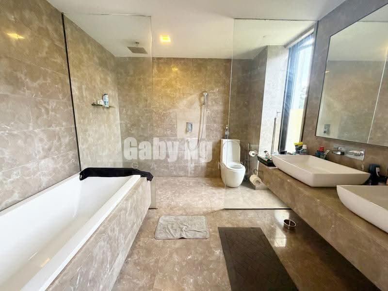 Rumah Berkembar untuk Dijual di Mont Kiara (Kuala Lumpur) - Gaby Ng - Bathroom - PropertyGuru.com.my