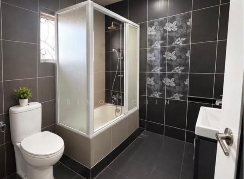 Rumah Teres 2.5-Tingkat untuk Dijual di Taman Bukit Serdang (Seri Kembangan) - Simon Chin - Bathroom - PropertyGuru.com.my
