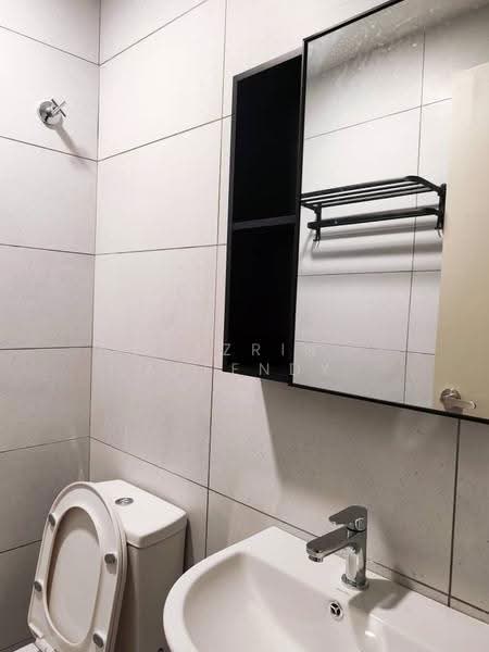 Service Residence for Rent at Kampung Melayu Subang - Nazrin Affendy - Bathroom - PropertyGuru.com.my