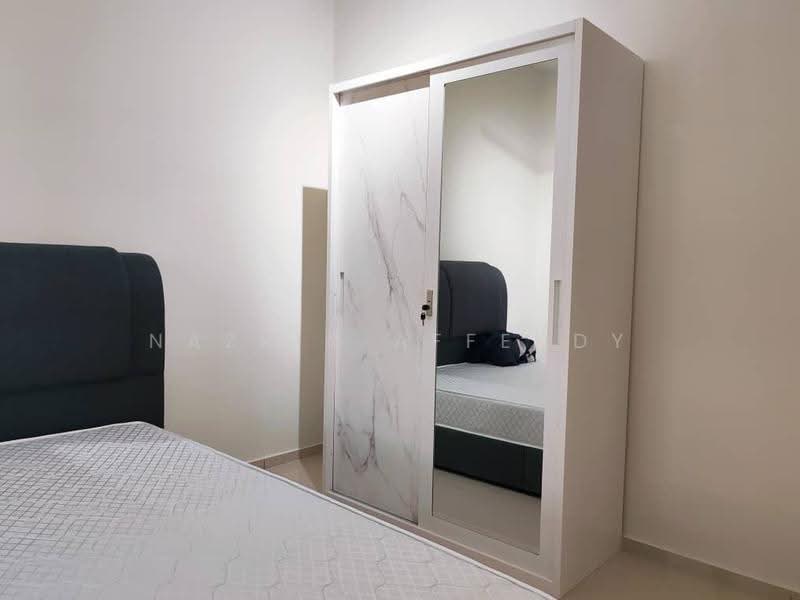 Service Residence for Rent at Kampung Melayu Subang - Nazrin Affendy - Bedroom - PropertyGuru.com.my