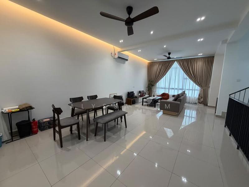 Rumah Teres 2-Tingkat untuk Disewa di Taman Molek (Johor Bahru) - Alyssa Lim - PropertyGuru.com.my