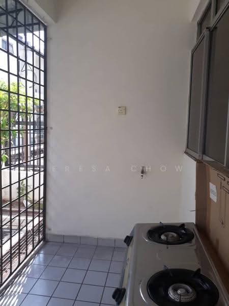 2-storey Terraced House for Rent in Bandar Utama (Selangor) - Teresa Chow - Balcony - PropertyGuru.com.my