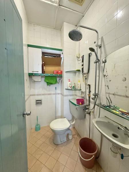 2-storey Terraced House for Sale in Taman Tan Sri Yaacob (Johor Bahru) - EDISON CHEW - PropertyGuru.com.my