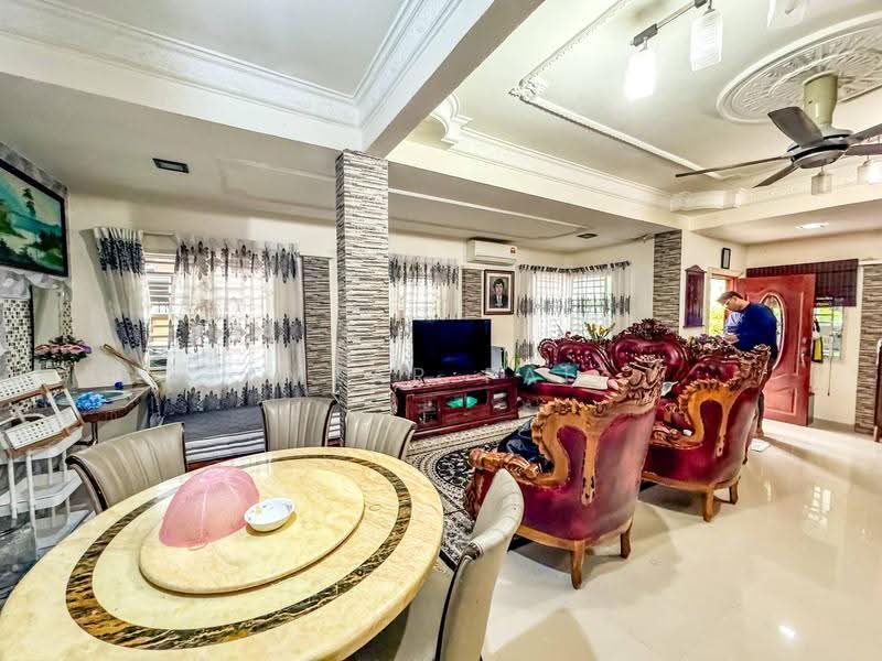 2-storey Terraced House for Sale in Seksyen 8 (Shah Alam) - Amzar Faiz - PropertyGuru.com.my