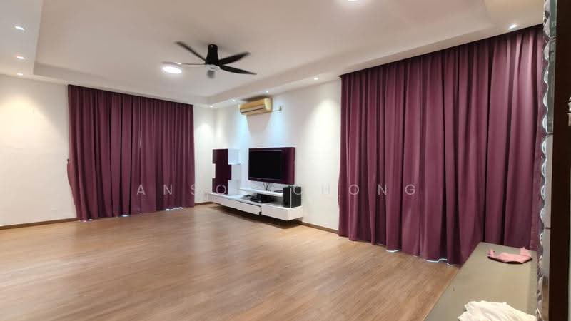 Cluster House for Sale in Taman Mount Austin (Tebrau) - Anson Chong - Living Room - PropertyGuru.com.my