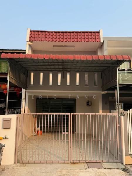 Rumah Teres 2-Tingkat untuk Disewa di Taman Johor Jaya (Johor Bahru) - Eric Tang - Exterior - PropertyGuru.com.my