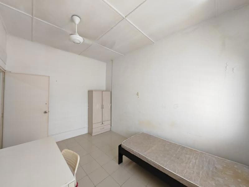 Rumah Teres 2-Tingkat untuk Dijual di Seksyen 17 (Petaling Jaya) - Jacky Leong - Bedroom - PropertyGuru.com.my