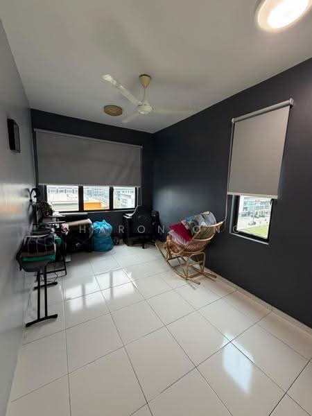 Kediaman Servis untuk Dijual di Sky Gardens Residences - Sharon Ong - Study - PropertyGuru.com.my