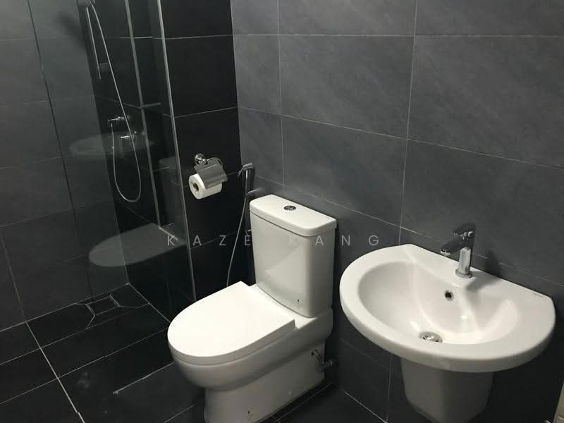 Condominium for Rent at Setia Pinnacle - Kaze Kang - Bathroom - PropertyGuru.com.my