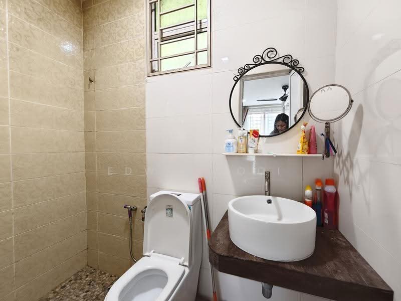 Semi-Detached House for Sale in Taman Melawati (Ulu Kelang) - Edward Ooi - Bathroom - PropertyGuru.com.my