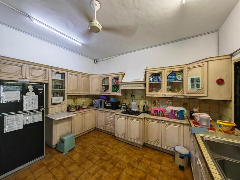 Bungalow House for Sale in SS3 (Petaling Jaya) - Jacky Leong - Kitchen - PropertyGuru.com.my