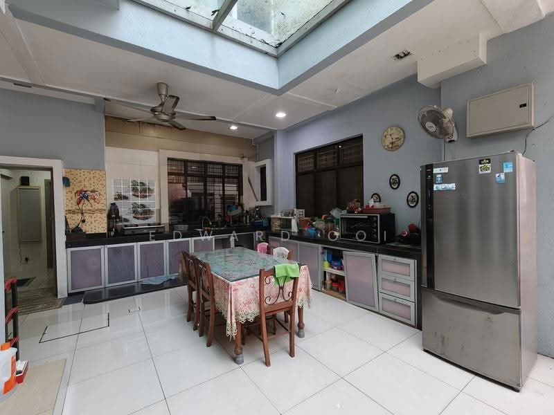 Semi-Detached House for Sale in Riverview Kemensah (Melawati) - Edward Ooi - Kitchen - PropertyGuru.com.my
