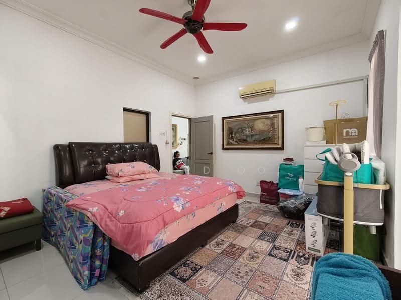 Semi-Detached House for Sale in Riverview Kemensah (Melawati) - Edward Ooi - Bedroom - PropertyGuru.com.my