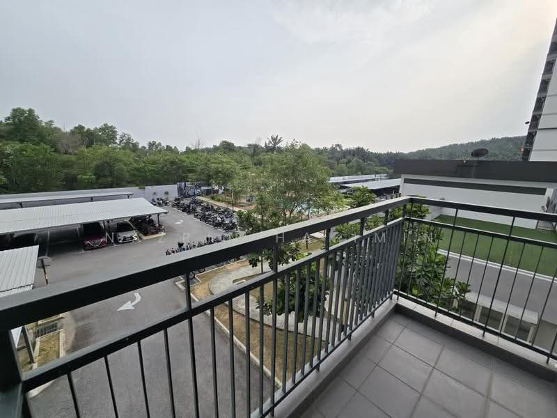 Pangsapuri untuk Dijual di Perdana Park @ Rawang - Nazrin Hakimin - Balcony - PropertyGuru.com.my