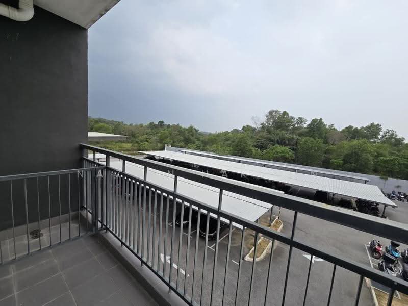 Pangsapuri untuk Dijual di Perdana Park @ Rawang - Nazrin Hakimin - Balcony - PropertyGuru.com.my