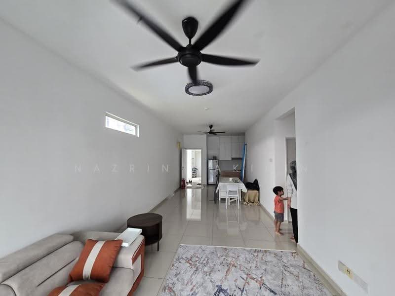 Pangsapuri untuk Dijual di Perdana Park @ Rawang - Nazrin Hakimin - Living Room - PropertyGuru.com.my