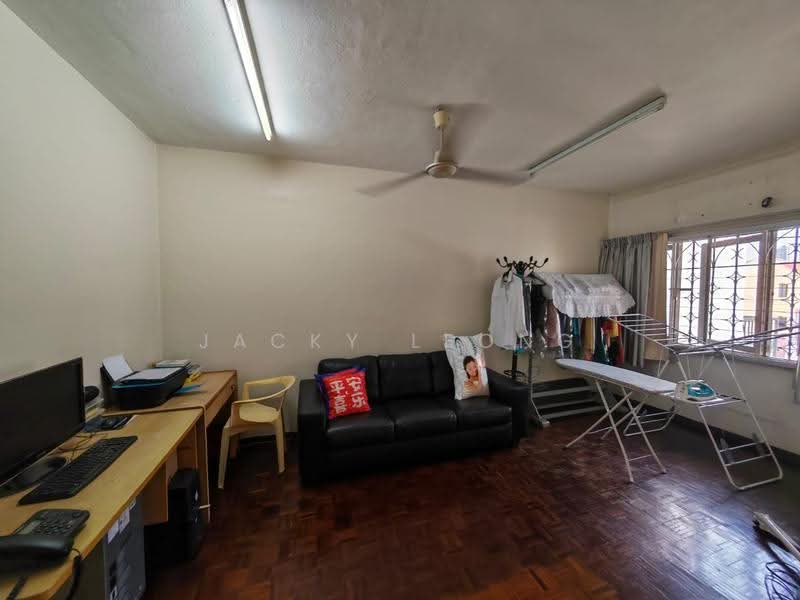 Rumah Teres 2-Tingkat untuk Dijual di SS25 (Petaling Jaya) - Jacky Leong - Living Room - PropertyGuru.com.my