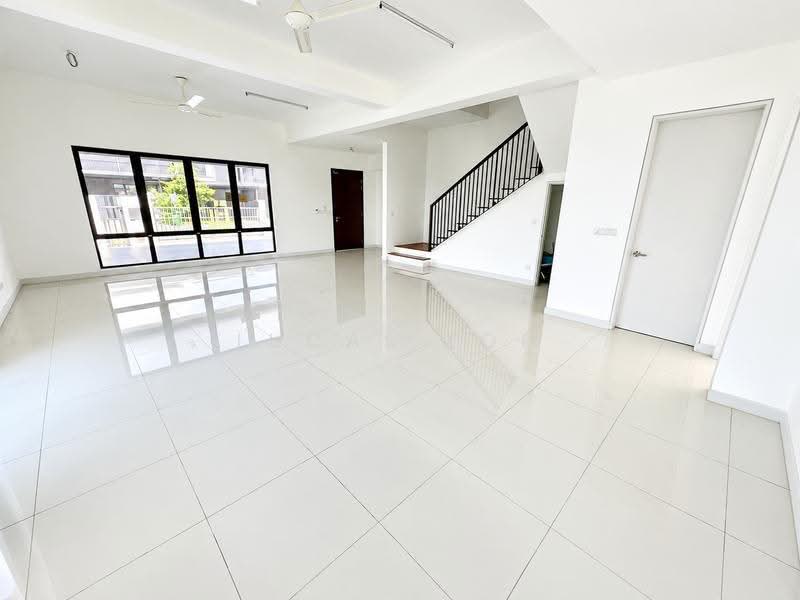 Semi-Detached House for Sale in Bandar Seri Coalfields (Sungai Buloh) - Lucas Loh - Living Room - PropertyGuru.com.my