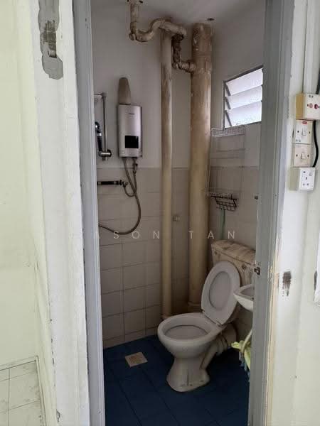 Pangsapuri untuk Dijual di Sri Ivori Apartment - Eason Tan - Bathroom - PropertyGuru.com.my