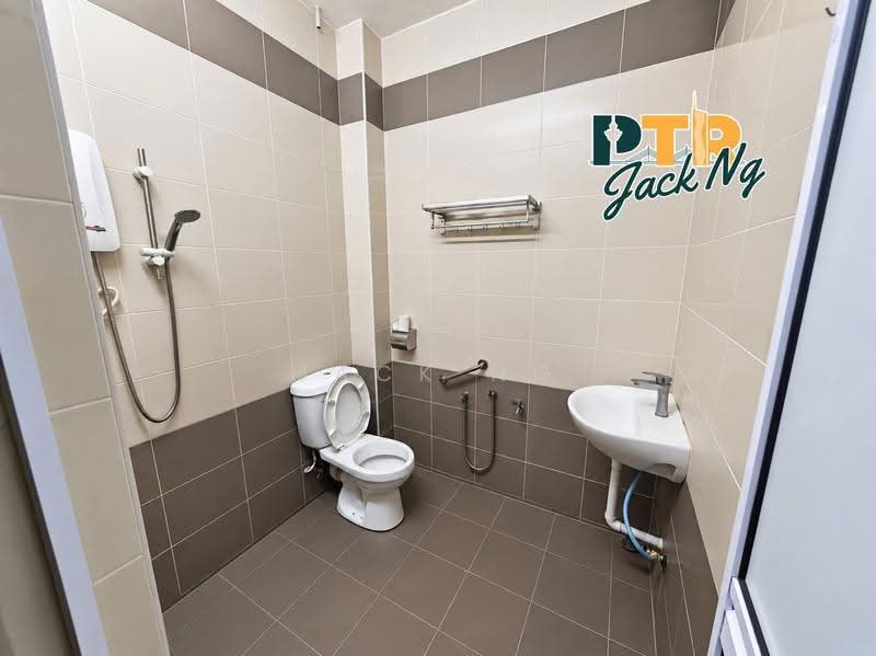 2-storey Terraced House for Sale in Taman Merbau (Butterworth) - Jack Ng - Bathroom - PropertyGuru.com.my