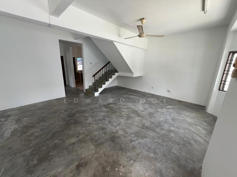 2-storey Terraced House for Sale in Taman Sri Watan (Ampang) - Edward Ooi - Interior - PropertyGuru.com.my