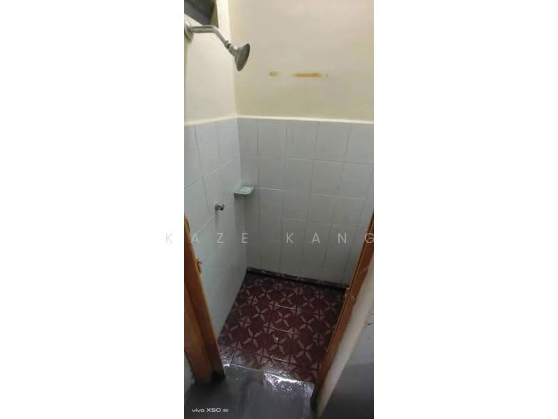 Pangsapuri untuk Dijual di Taman Tampin Apartment - Kaze Kang - Bathroom - PropertyGuru.com.my