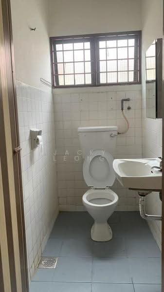 Rumah Teres 2-Tingkat untuk Dijual di SS25 (Petaling Jaya) - Jacky Leong - Bathroom - PropertyGuru.com.my