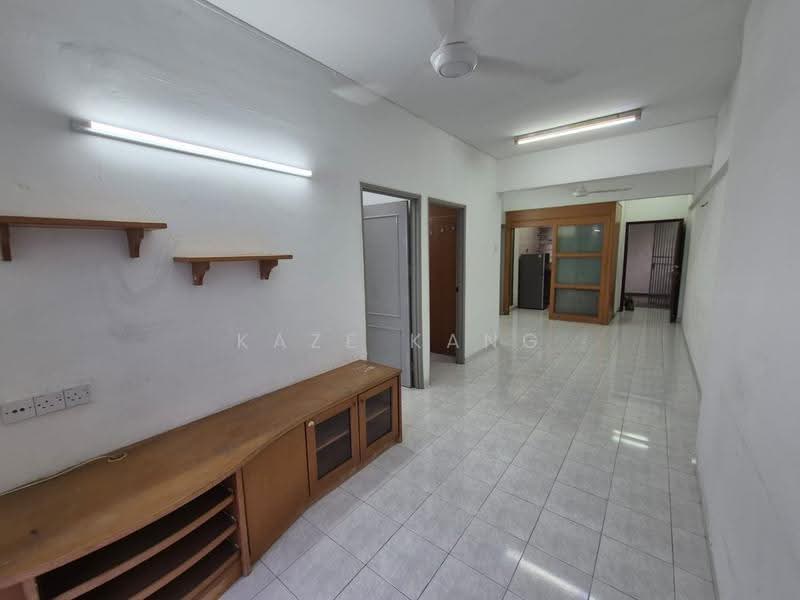 Apartment for Rent at BJ Court Apartment - Kaze Kang - Living Room - PropertyGuru.com.my