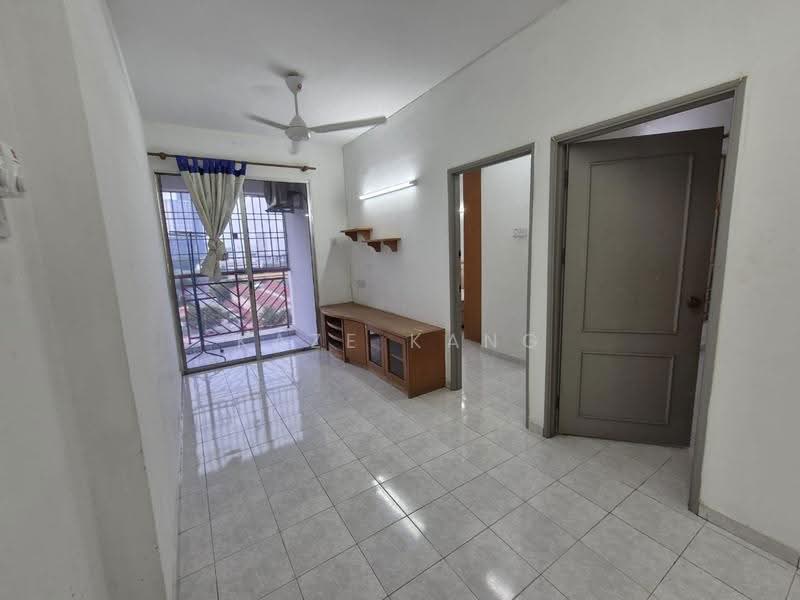 Apartment for Rent at BJ Court Apartment - Kaze Kang - Living Room - PropertyGuru.com.my