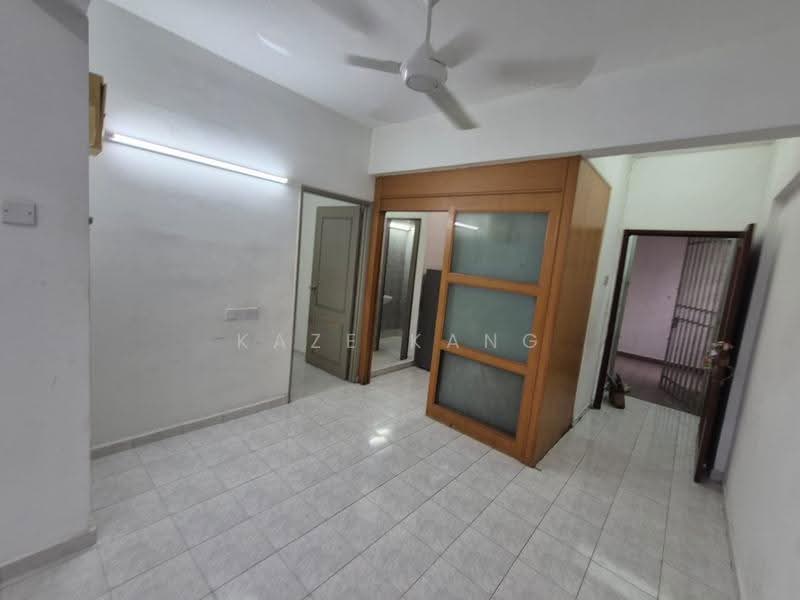 Apartment for Rent at BJ Court Apartment - Kaze Kang - Interior - PropertyGuru.com.my
