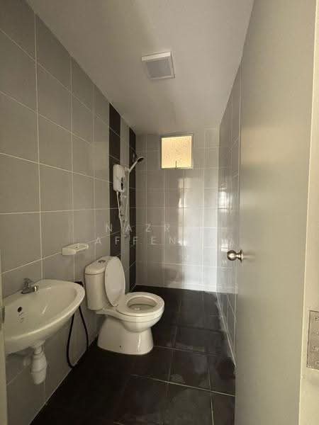 Rumah Flat untuk Disewa di Idaman Cahaya 1 - Nazrin Affendy - Bathroom - PropertyGuru.com.my