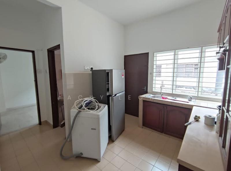 2-storey Terraced House for Sale in SS2 (Petaling Jaya) - Jacky Leong - Kitchen - PropertyGuru.com.my