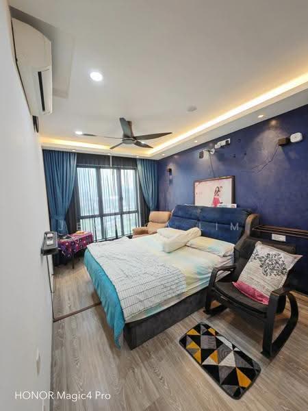 Kediaman Servis untuk Dijual di United Point (Residensi Berpadu) - Jessica Lim - Bedroom - PropertyGuru.com.my