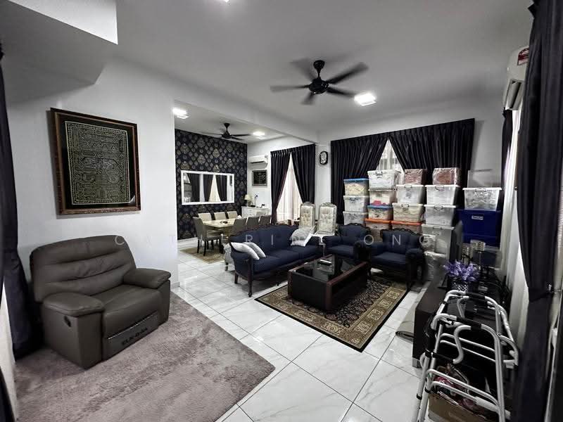 Rumah Kluster untuk Dijual di Setia Tropika (Johor Bahru) - Catherine Ong - Living Room - PropertyGuru.com.my