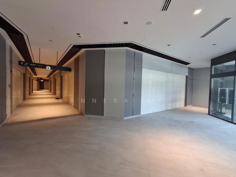 Shop / Office for Rent in Kota Damansara (Selangor) - Vannesa Tay - Corridor - PropertyGuru.com.my