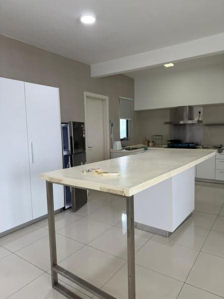 Kondominium untuk Dijual di Altitude 236 - Camie Hoo - Kitchen - PropertyGuru.com.my