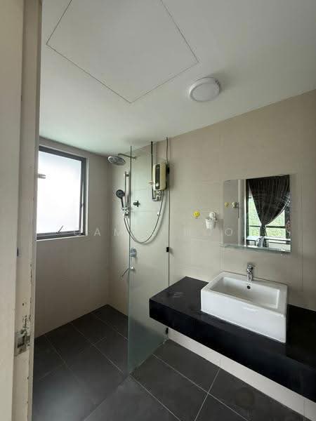 Kondominium untuk Dijual di Altitude 236 - Camie Hoo - Bathroom - PropertyGuru.com.my